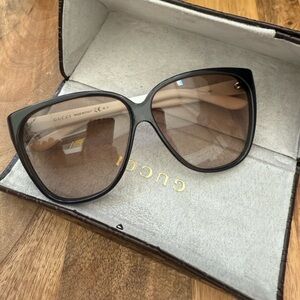 Gucci women sunglasses